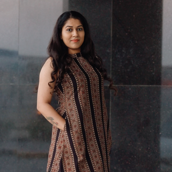 Chilangara sleeveless black geometric kurti for women.