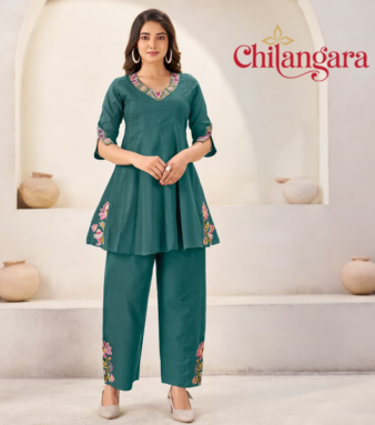 embroidered kurta set UAE